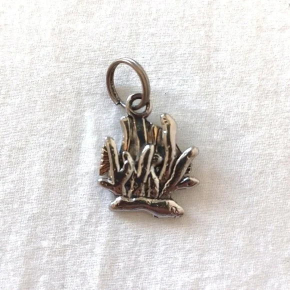 3/$25 SALE SET OF 3 Metal Charms for Bracelet Keychain, Seashell Whistle Fish - Picture 8 of 12